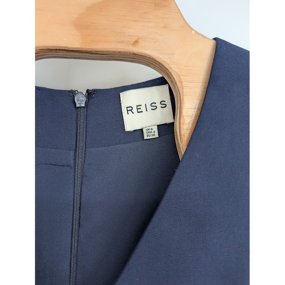 REISS Riviera Short Sleeve Embellished Sequin Bead V-Neck Fitted Mini‎ Dress 4 - Picture 3 of 5